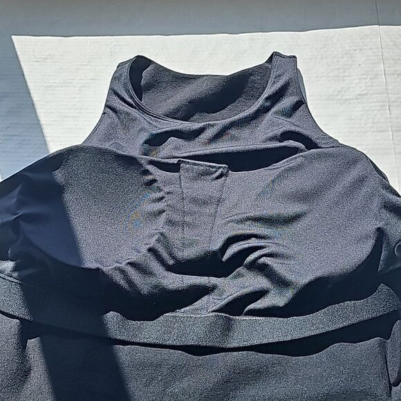 Old Navy black power chill light support workout top size 2X - Picture 3 of 5